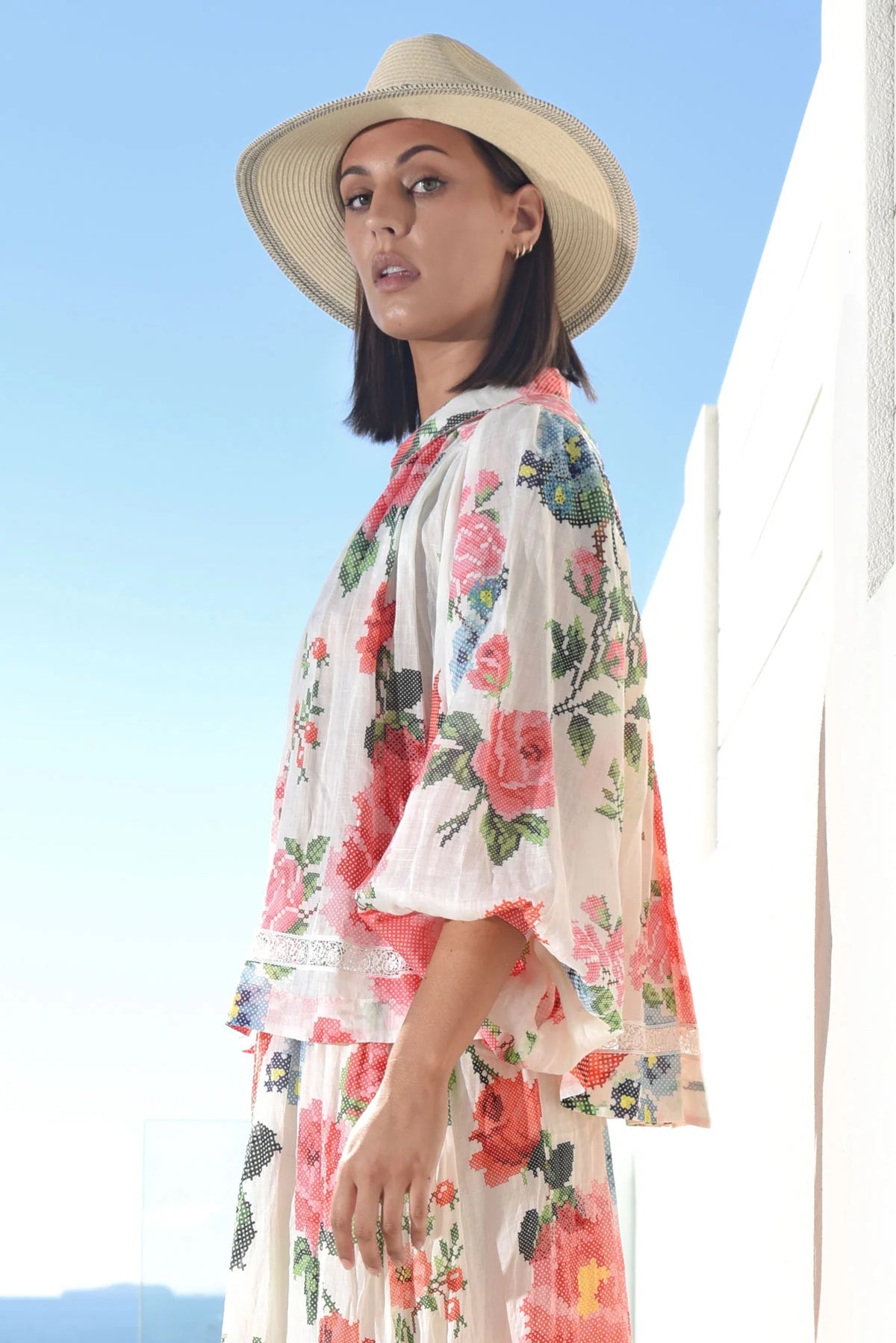 Float of Confidence Blouse White Floral