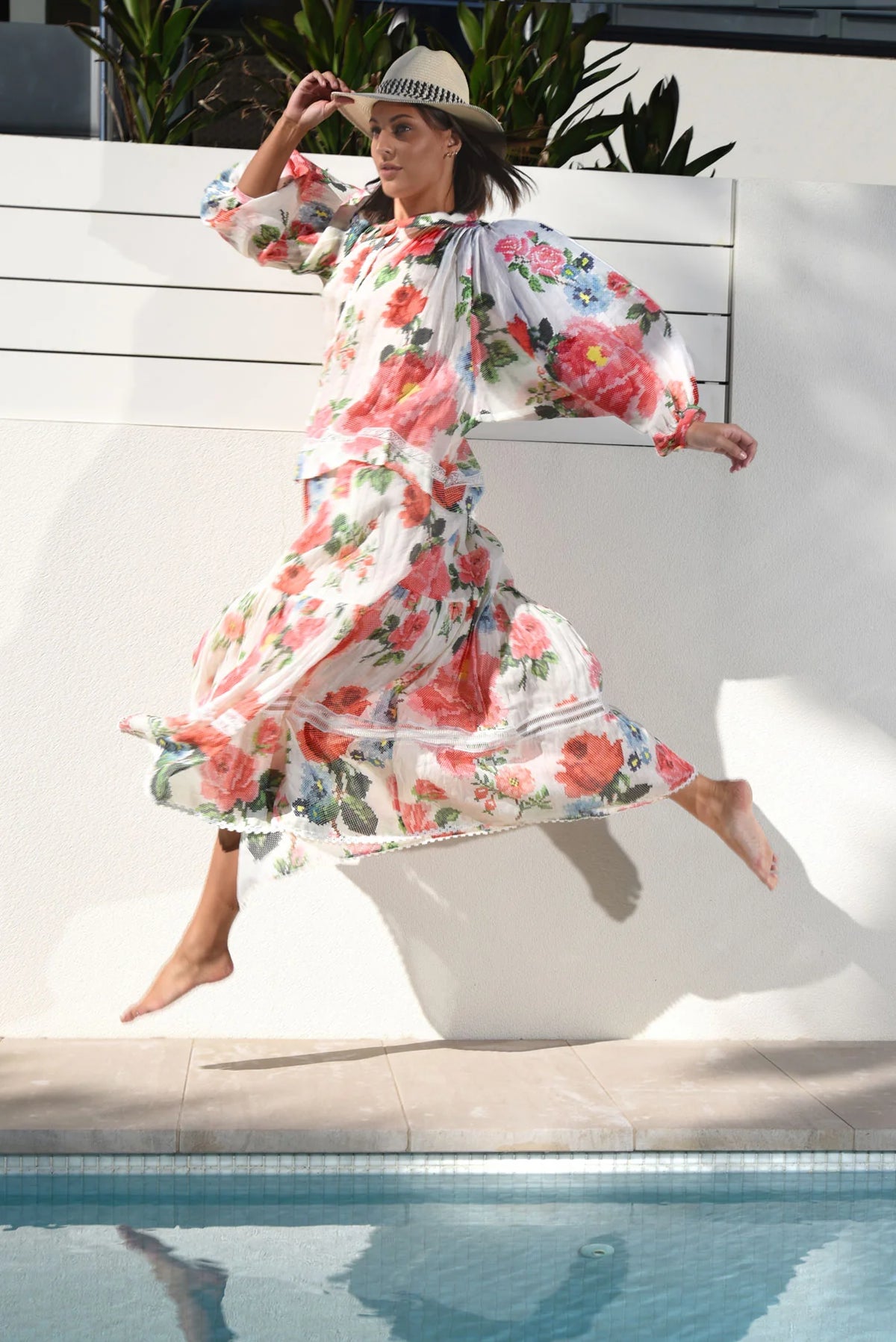 Float of Confidence Blouse White Floral