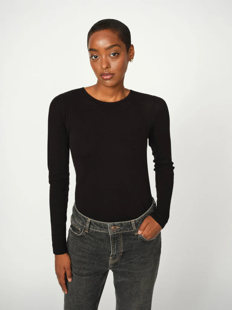 BOUCH O-NECK KNIT BLK