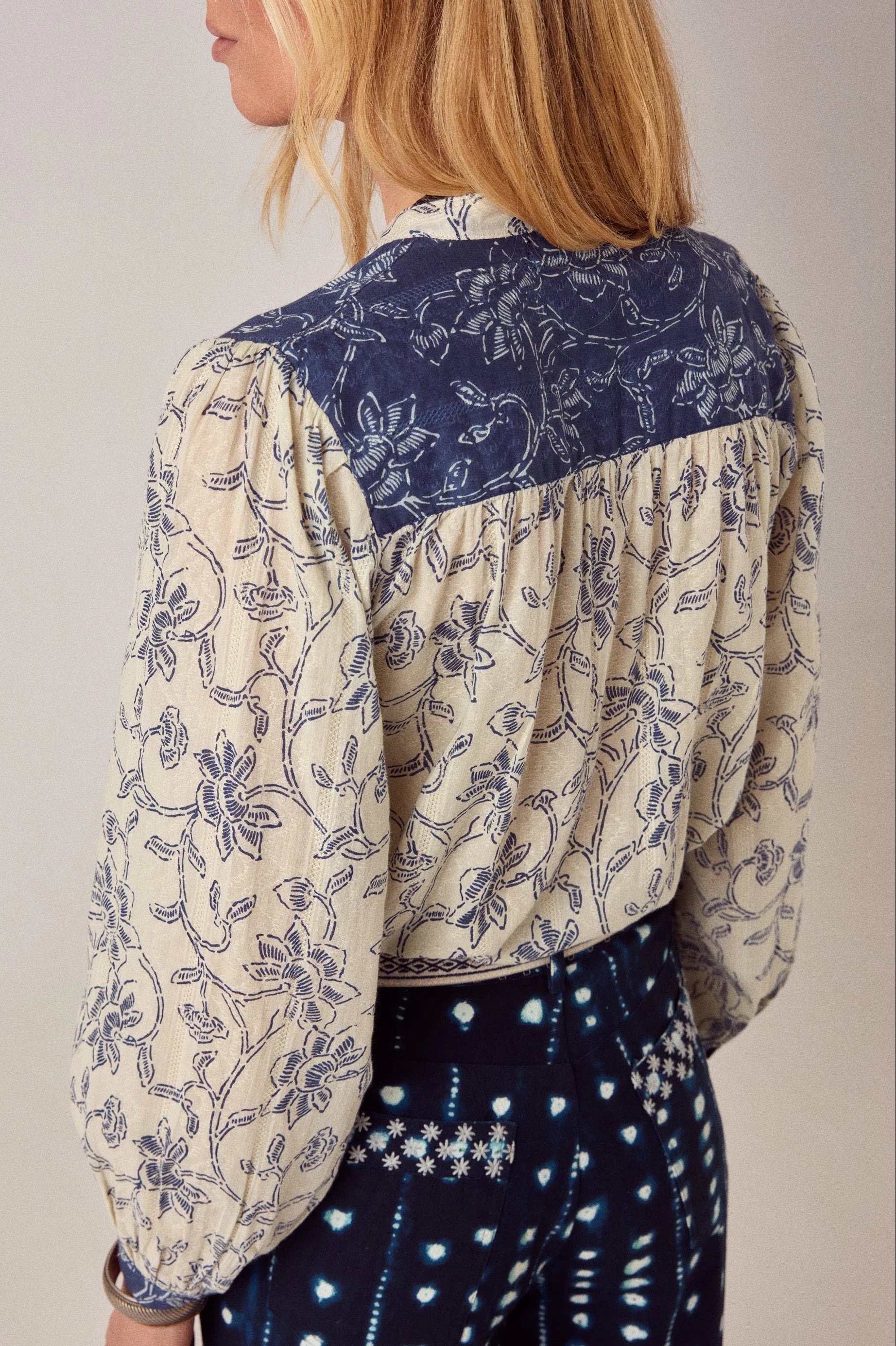 Cleo Blouse Sake