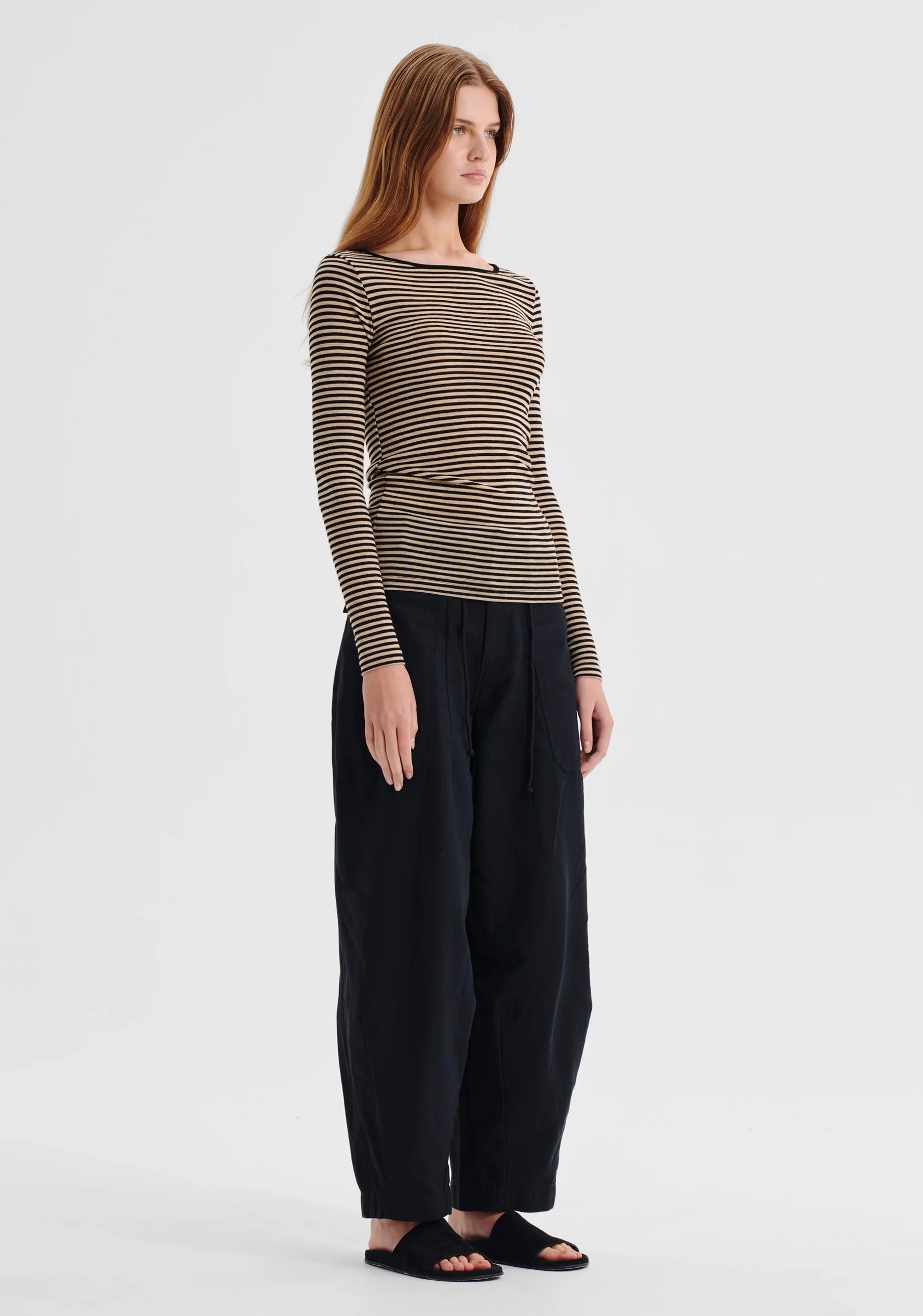 Morri Merino Stripe Round Neck Birch Black