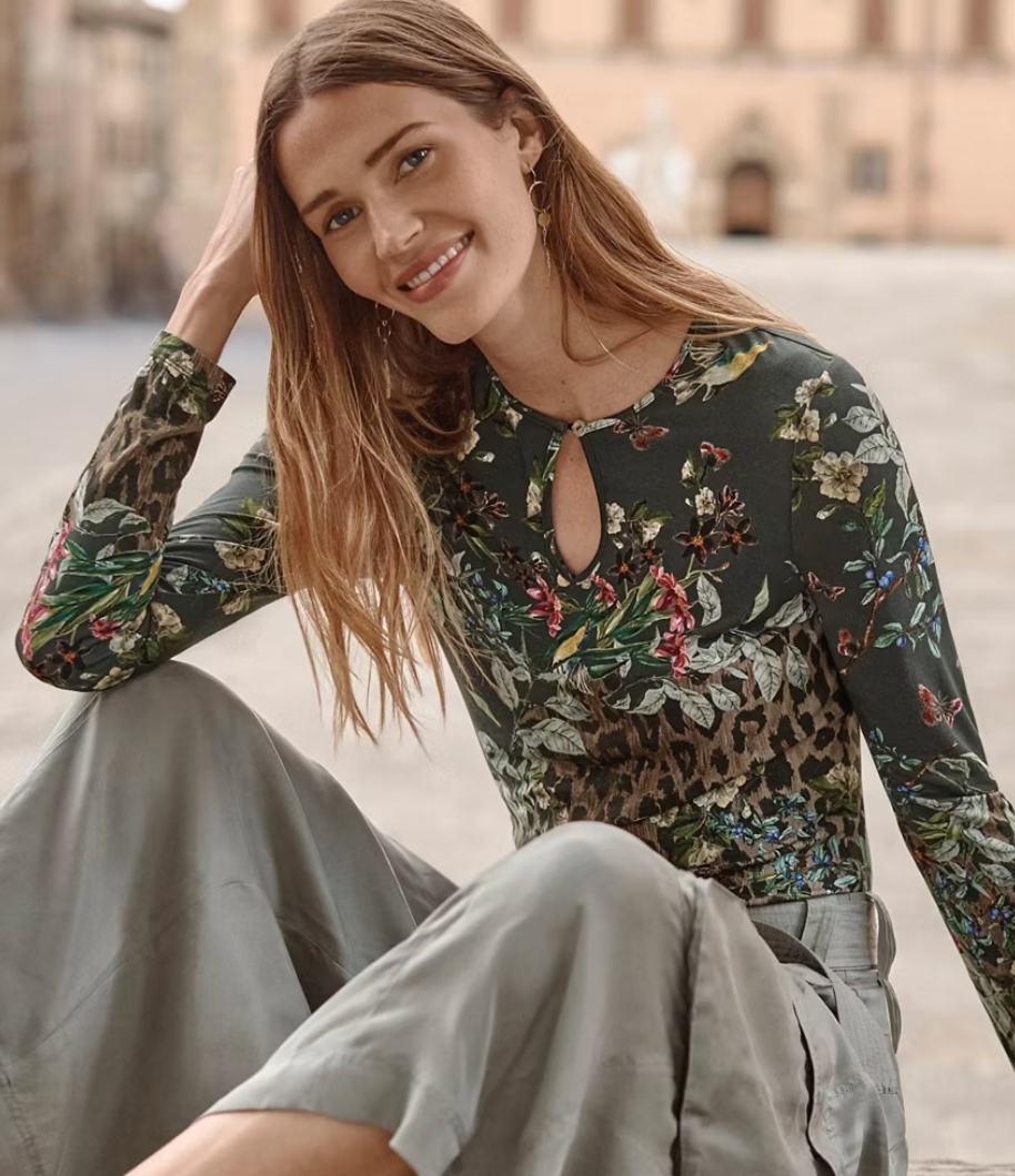 The Janie Favorite Keyhole Top - Ash Bird