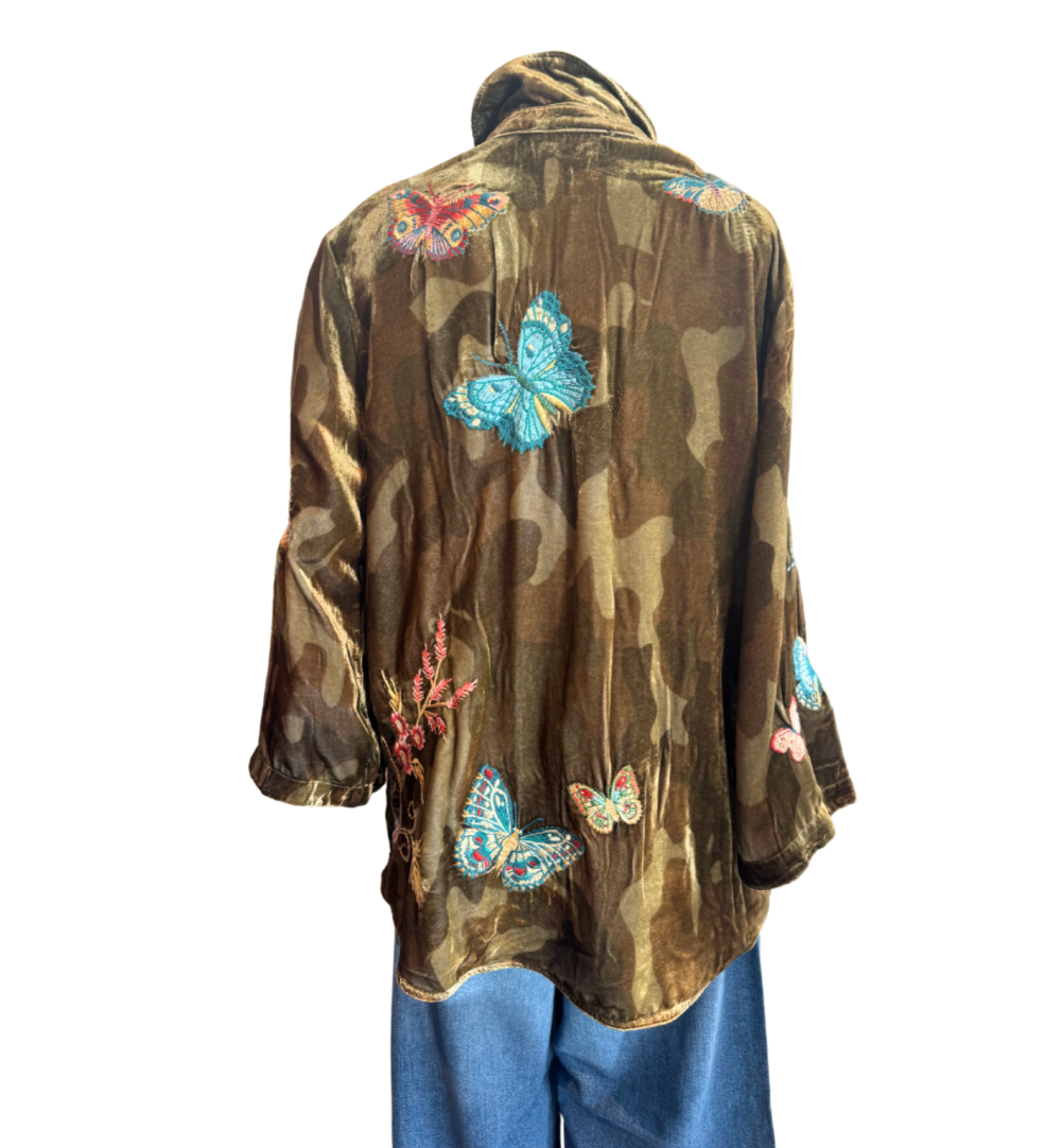 Velvet kimono sleeve shirt