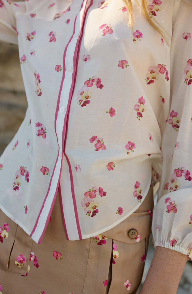 Vivian Blouse in Antique Phalae