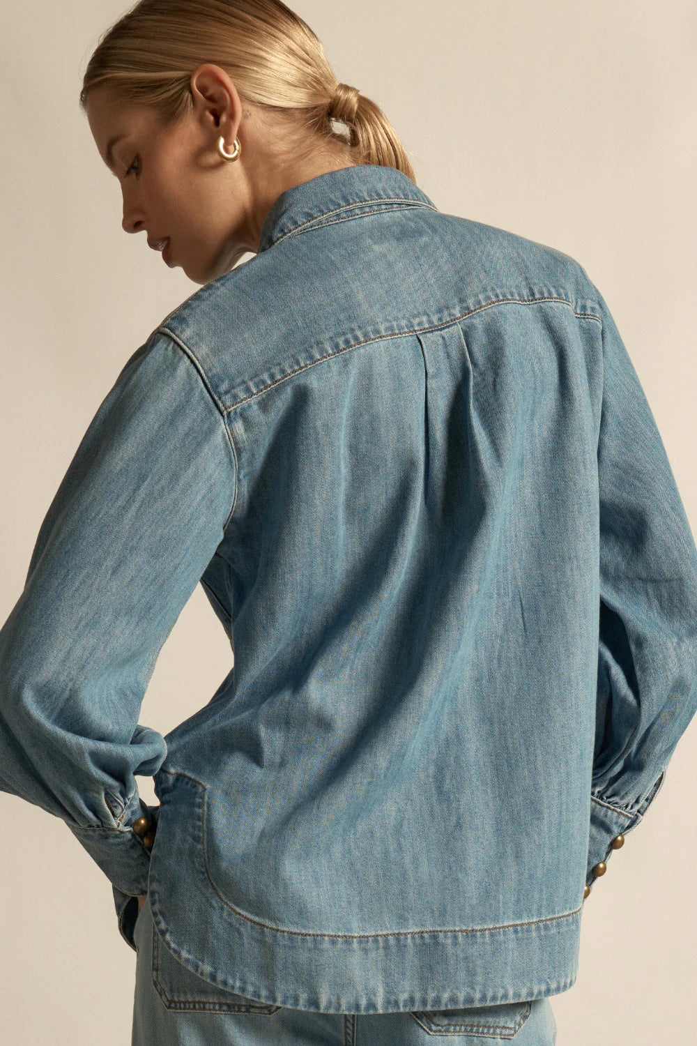 Crest Top Blue
