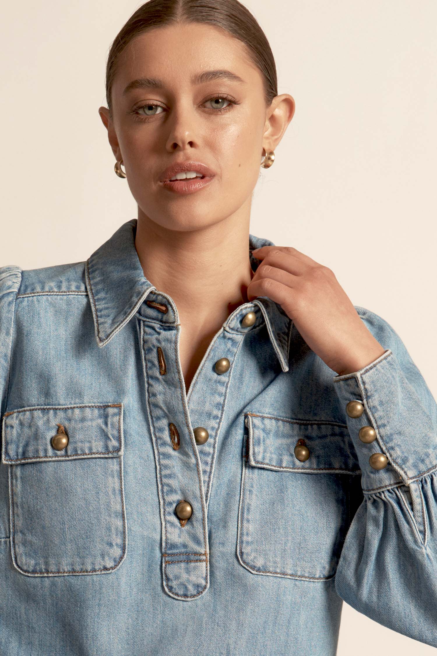 Resonate Top Light Washed Denim