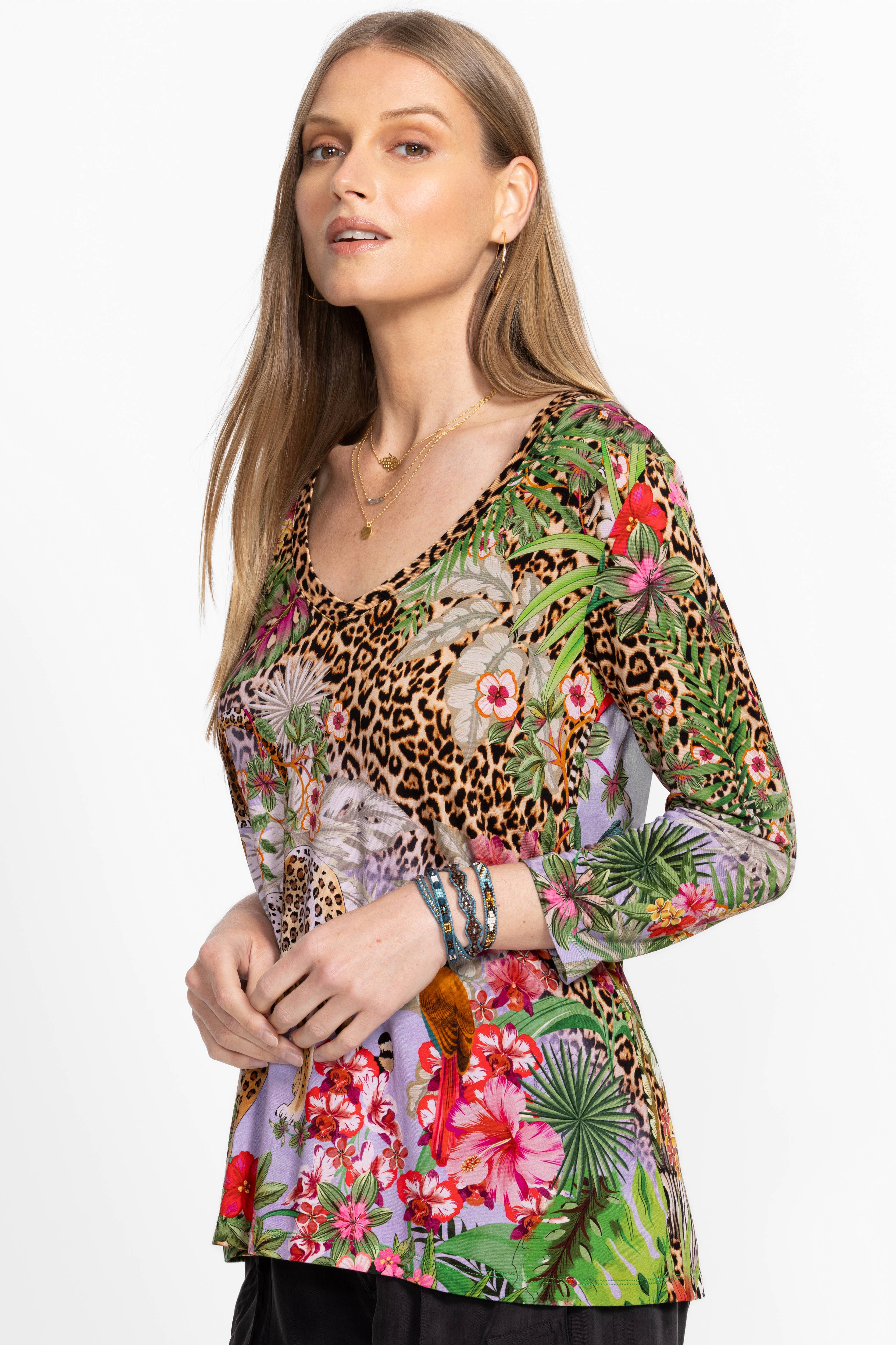 The Janie Favorite 3/4 Sleeve V Neck Swing Tee