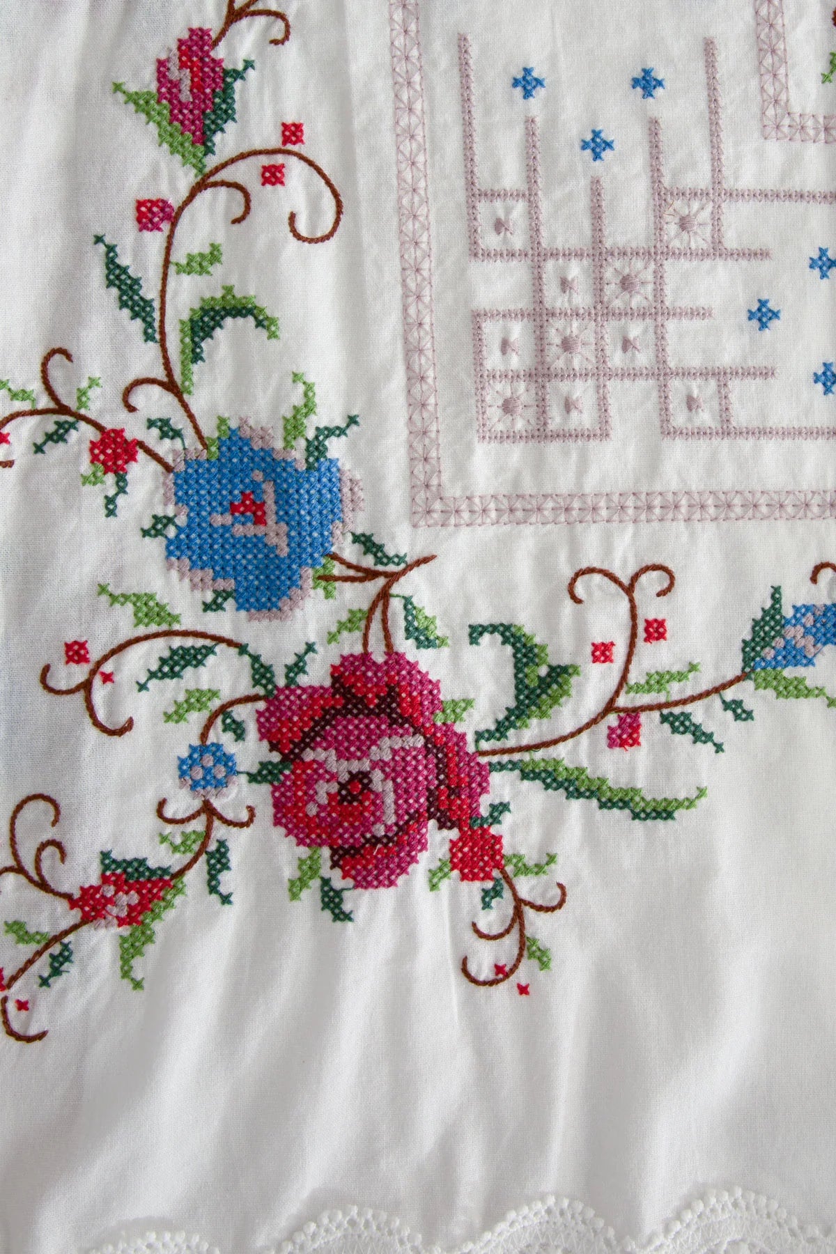 Ring a Ring a Posie Dress White