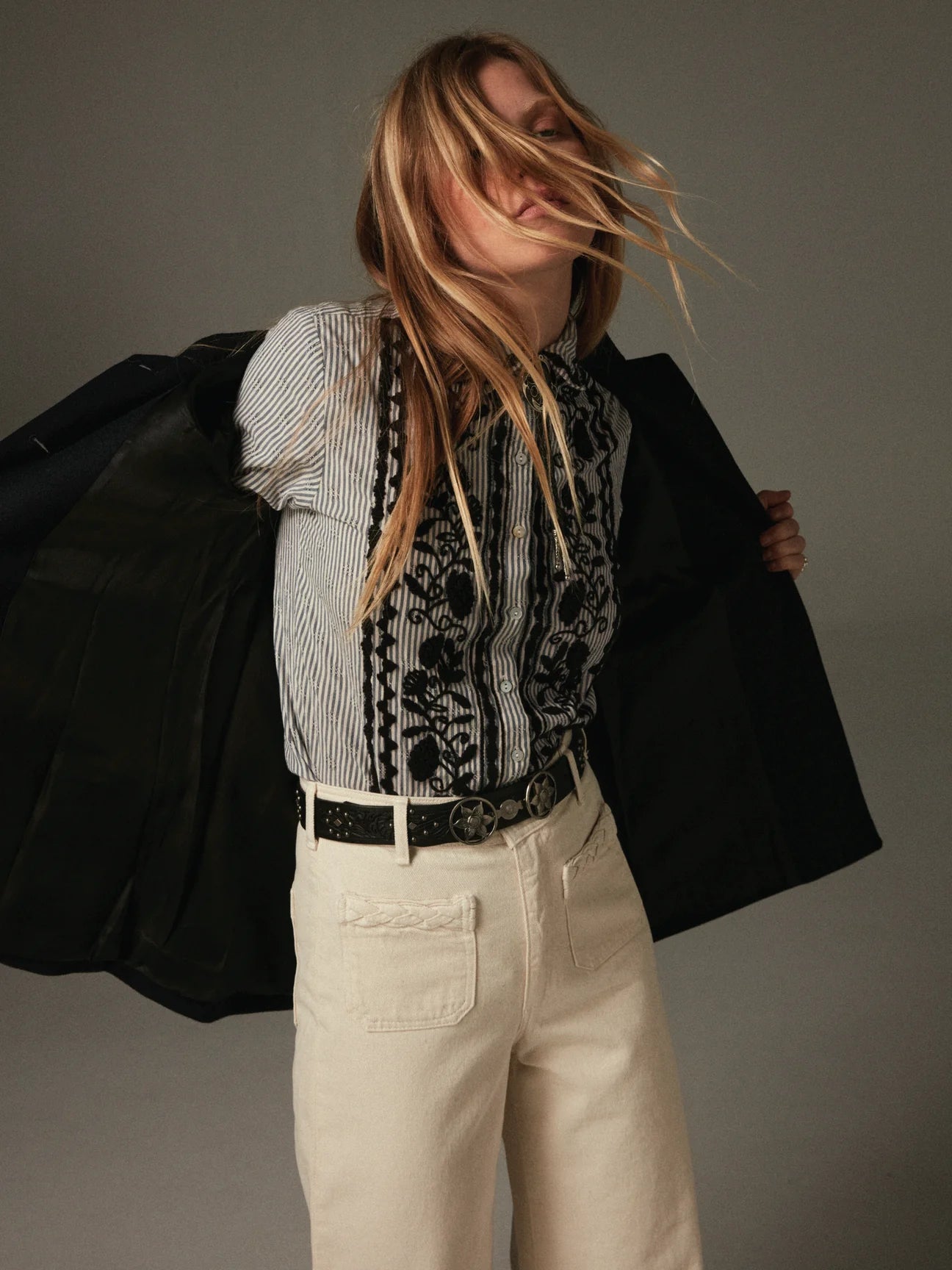 Amanda Blouse in Azzu