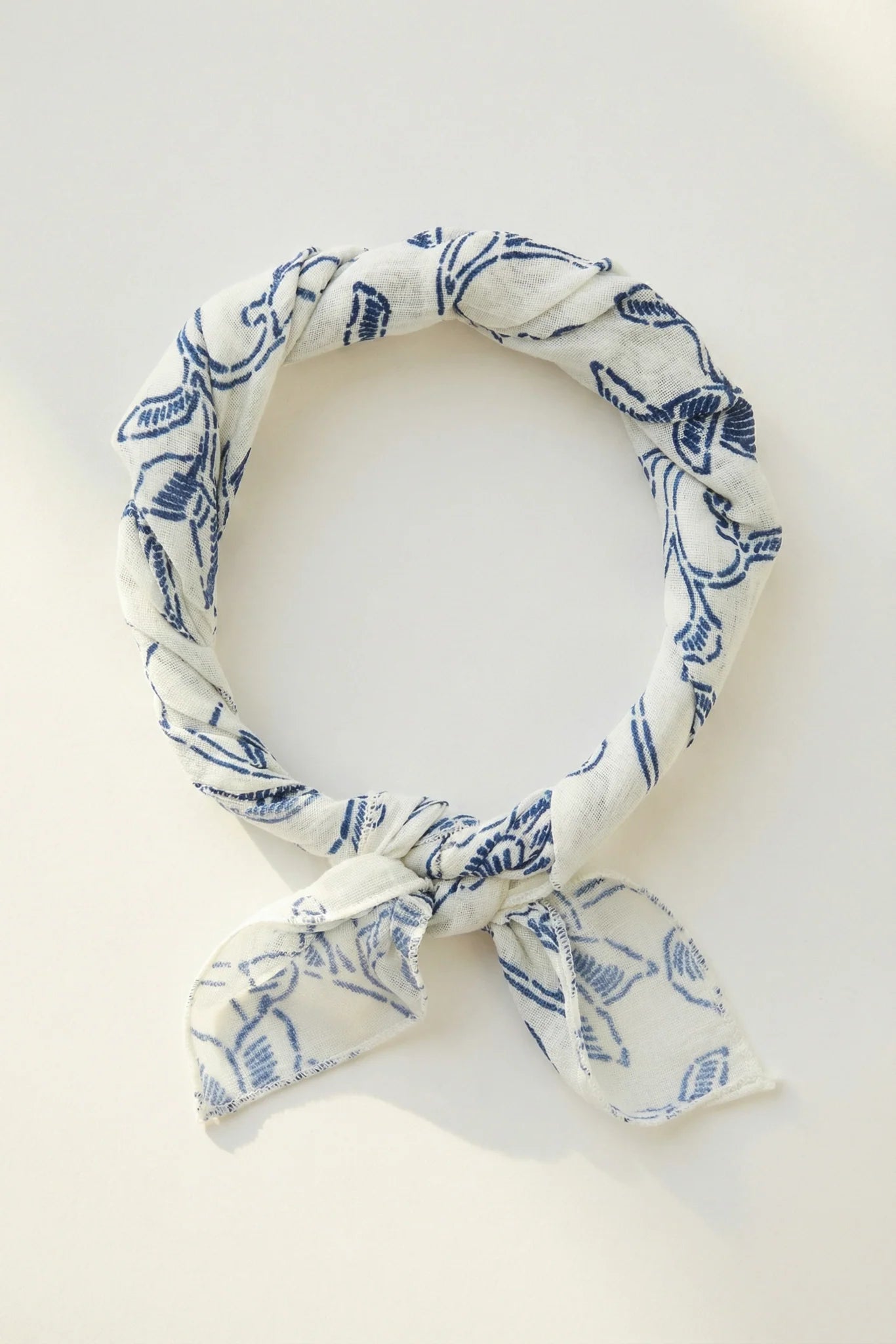 Allan Scarf Sake