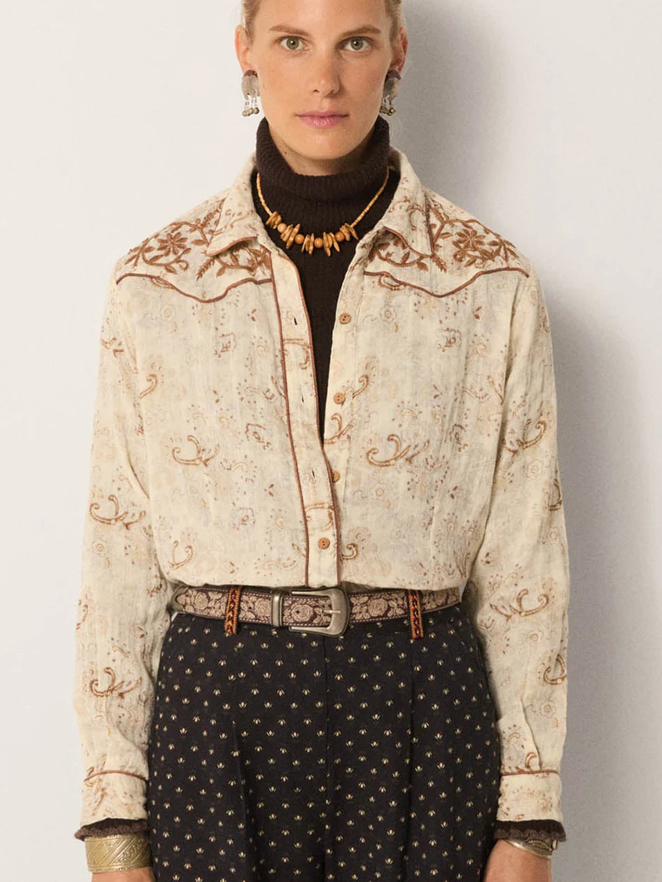 Jolene Blouse Sand Paisley