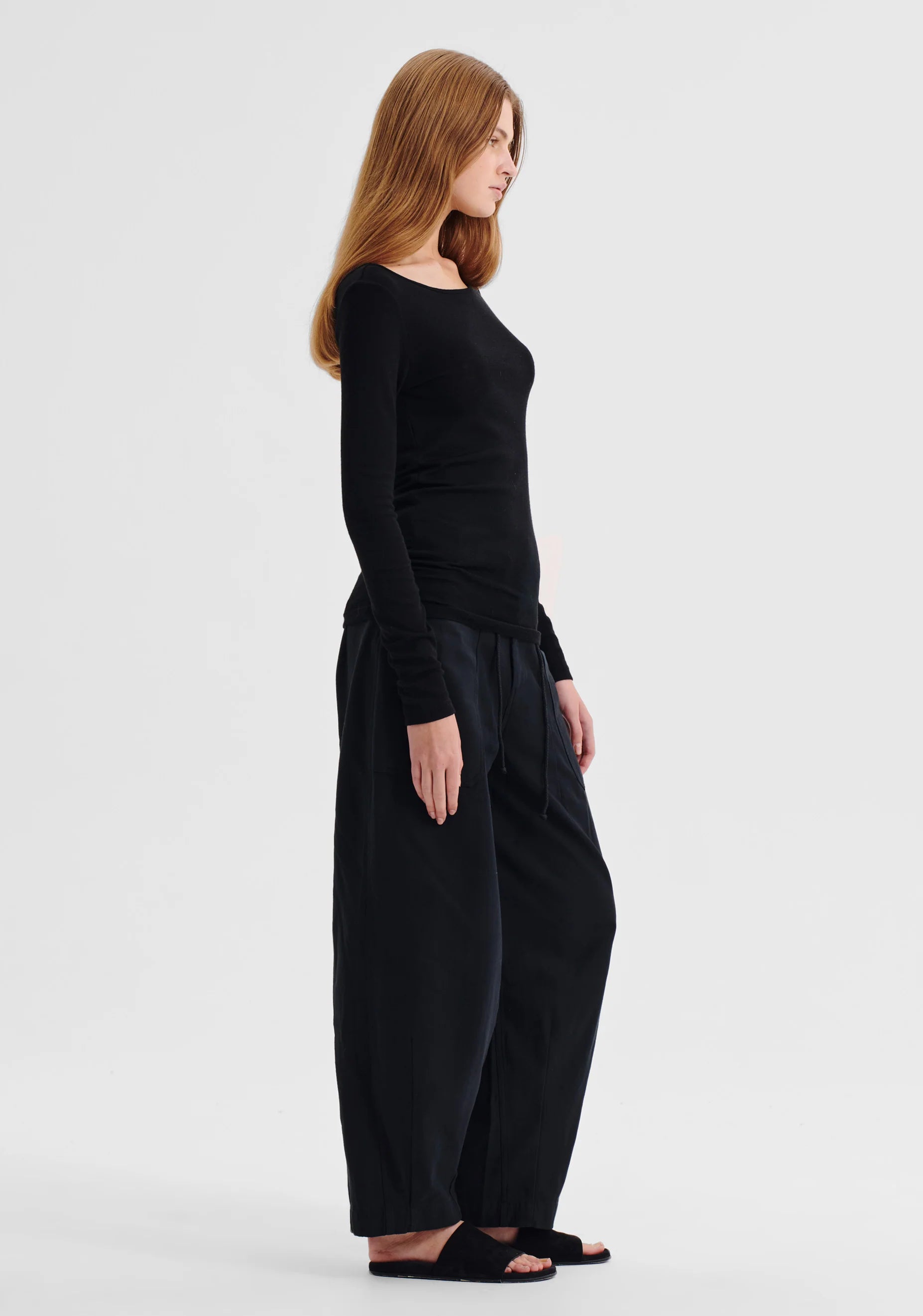 Morri Merino Round Neck Black