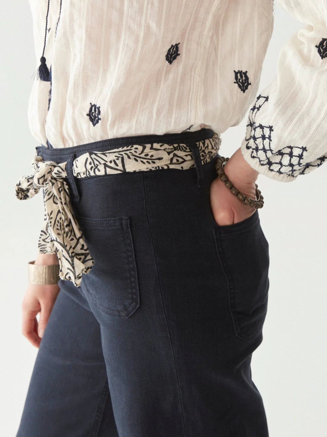 Goa Jasmine Scarf