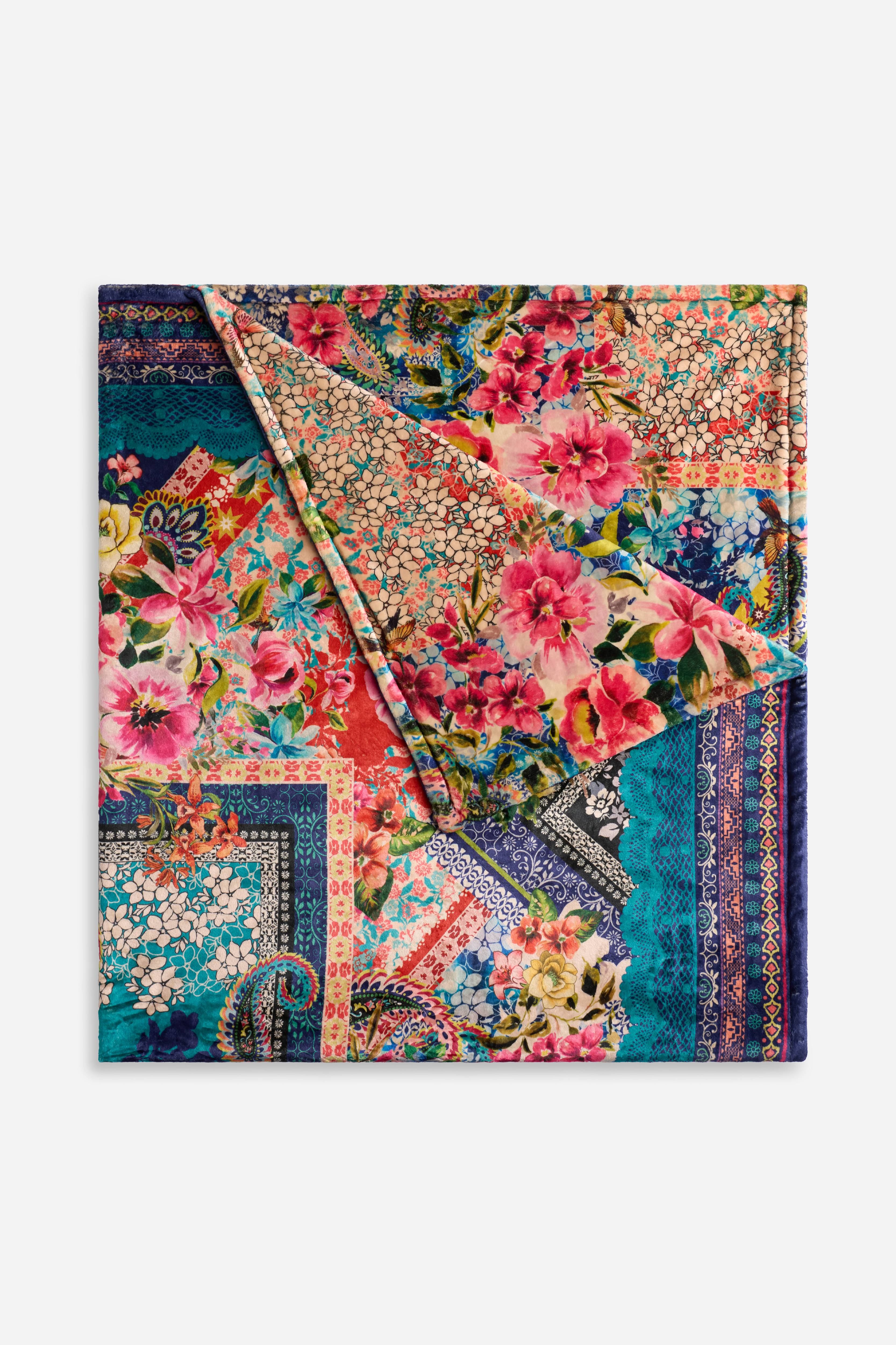 Laurel Canyon Cozy Blanket Romana