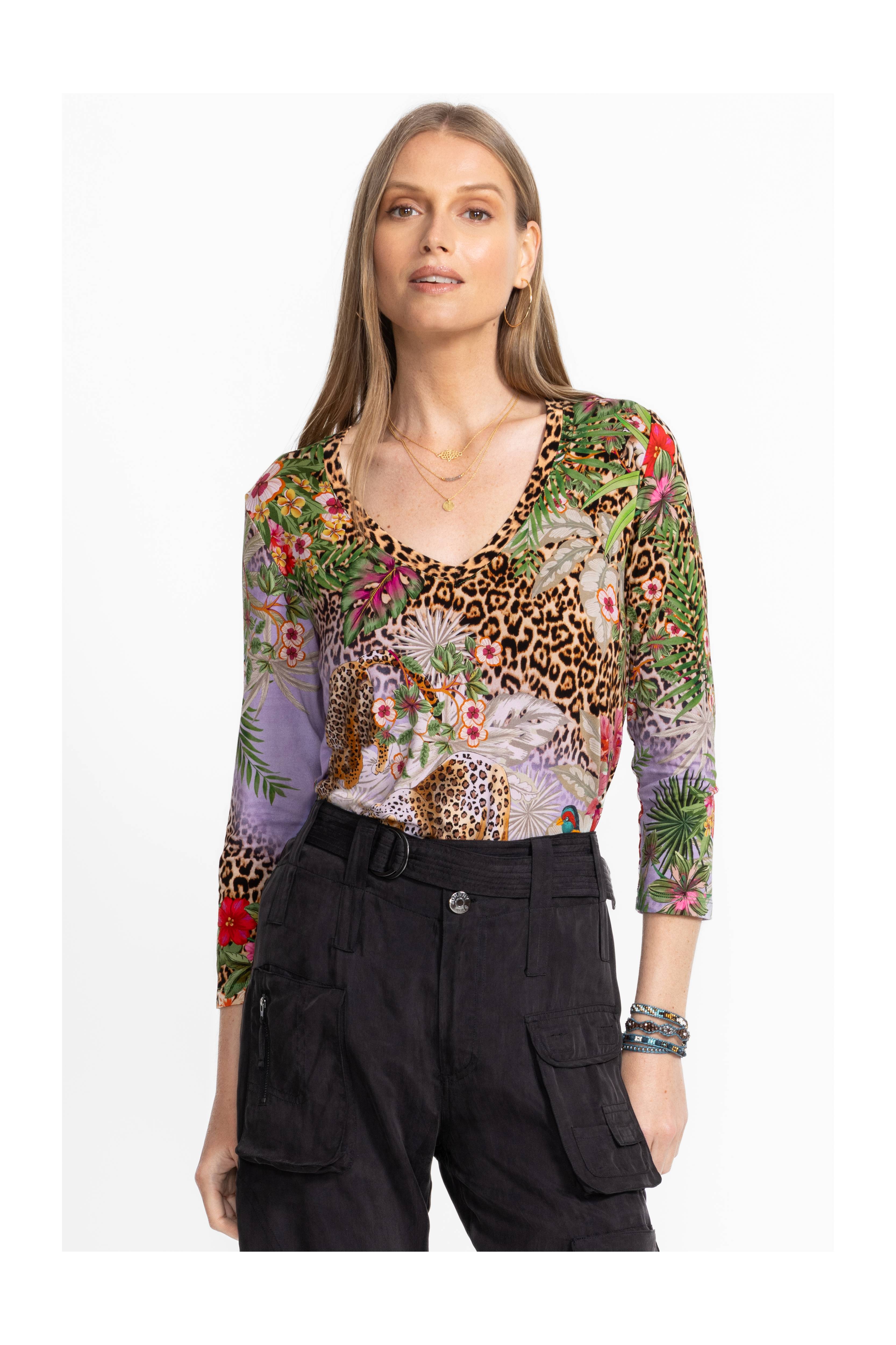 The Janie Favorite 3/4 Sleeve V Neck Swing Tee