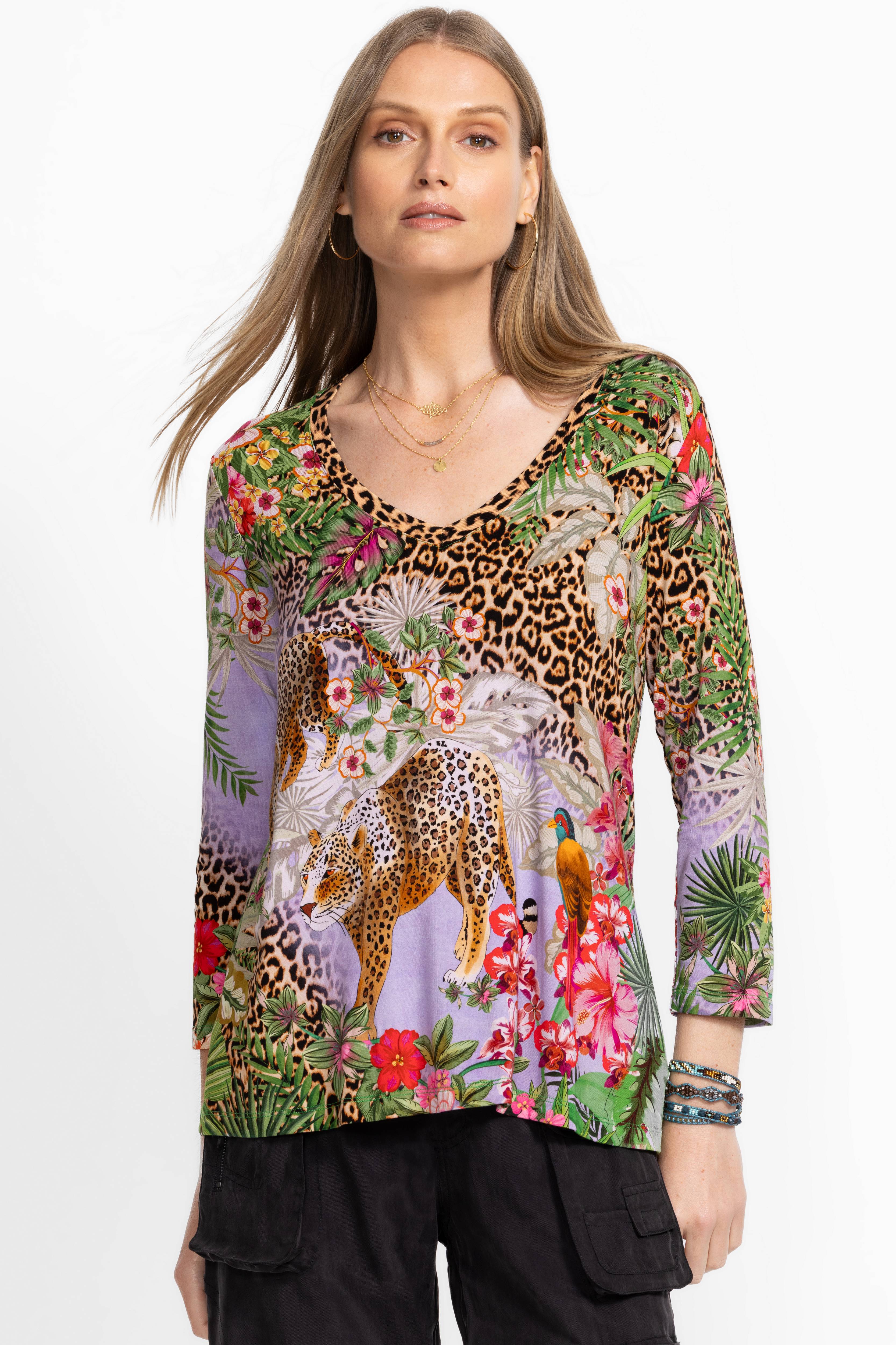 The Janie Favorite 3/4 Sleeve V Neck Swing Tee