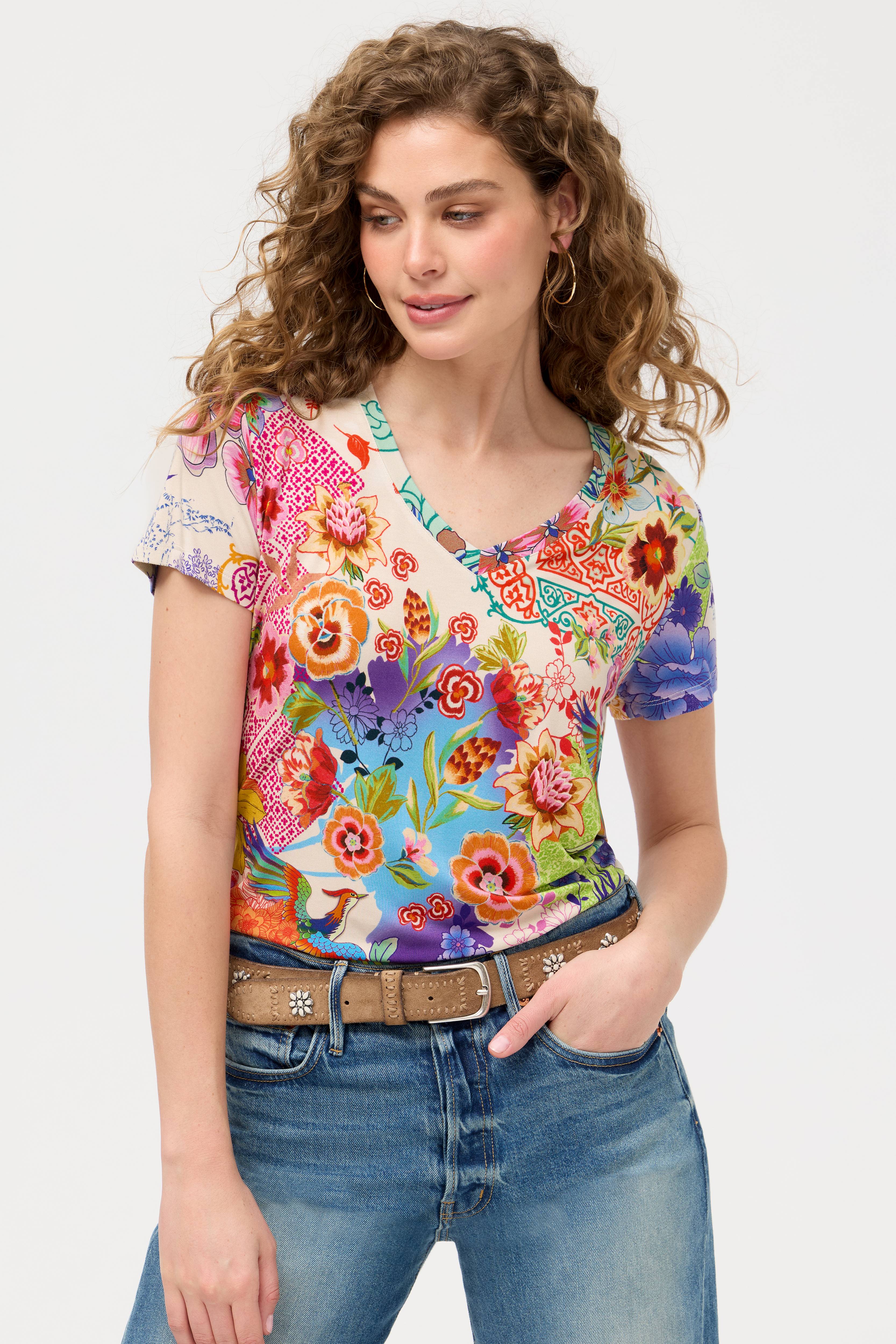 Janie Short Sleeve V-Neck Tee McDreamer